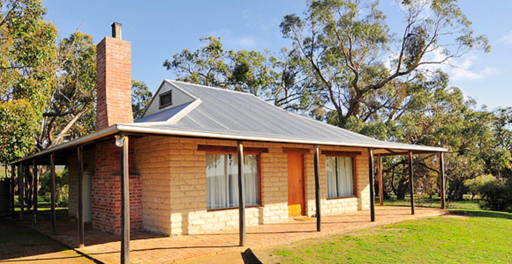 Grampians Pioneer Cottages Halls Gap Extérieur photo