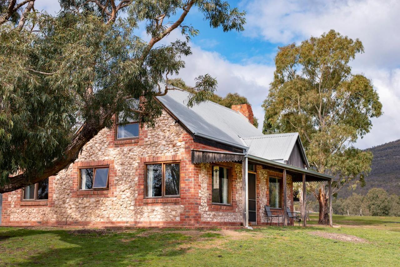 Grampians Pioneer Cottages Halls Gap Extérieur photo