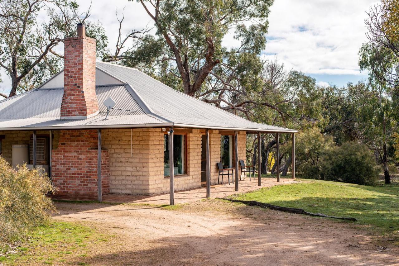 Grampians Pioneer Cottages Halls Gap Extérieur photo
